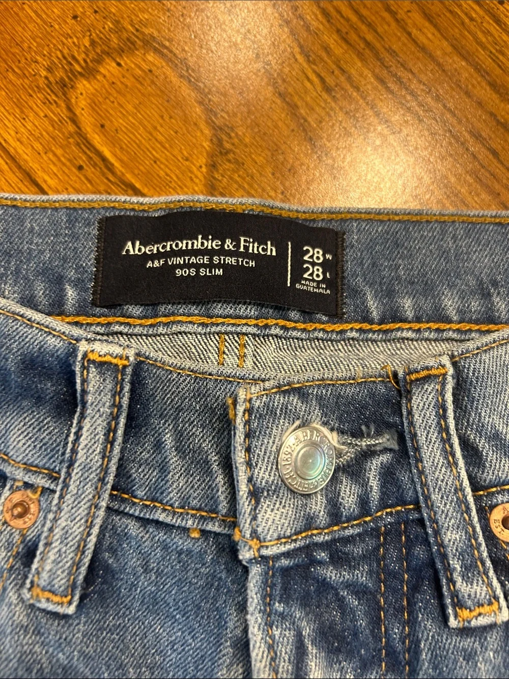 Abercrombie & Fitch Vintage Stretch 90’s Slim Distressed Jeans 28W/28L